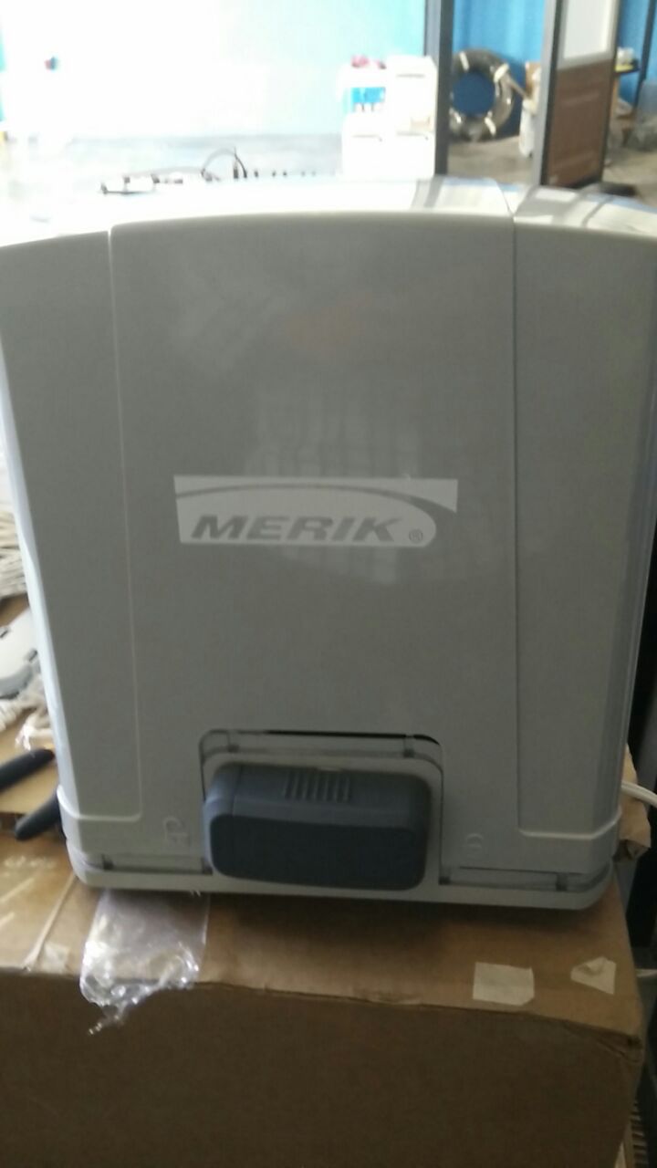 Merik 500C de Cremallera para Portones Corredizos de hasta 500kgs