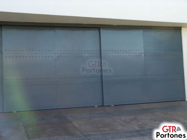 Porton Modelo Cerrado 208